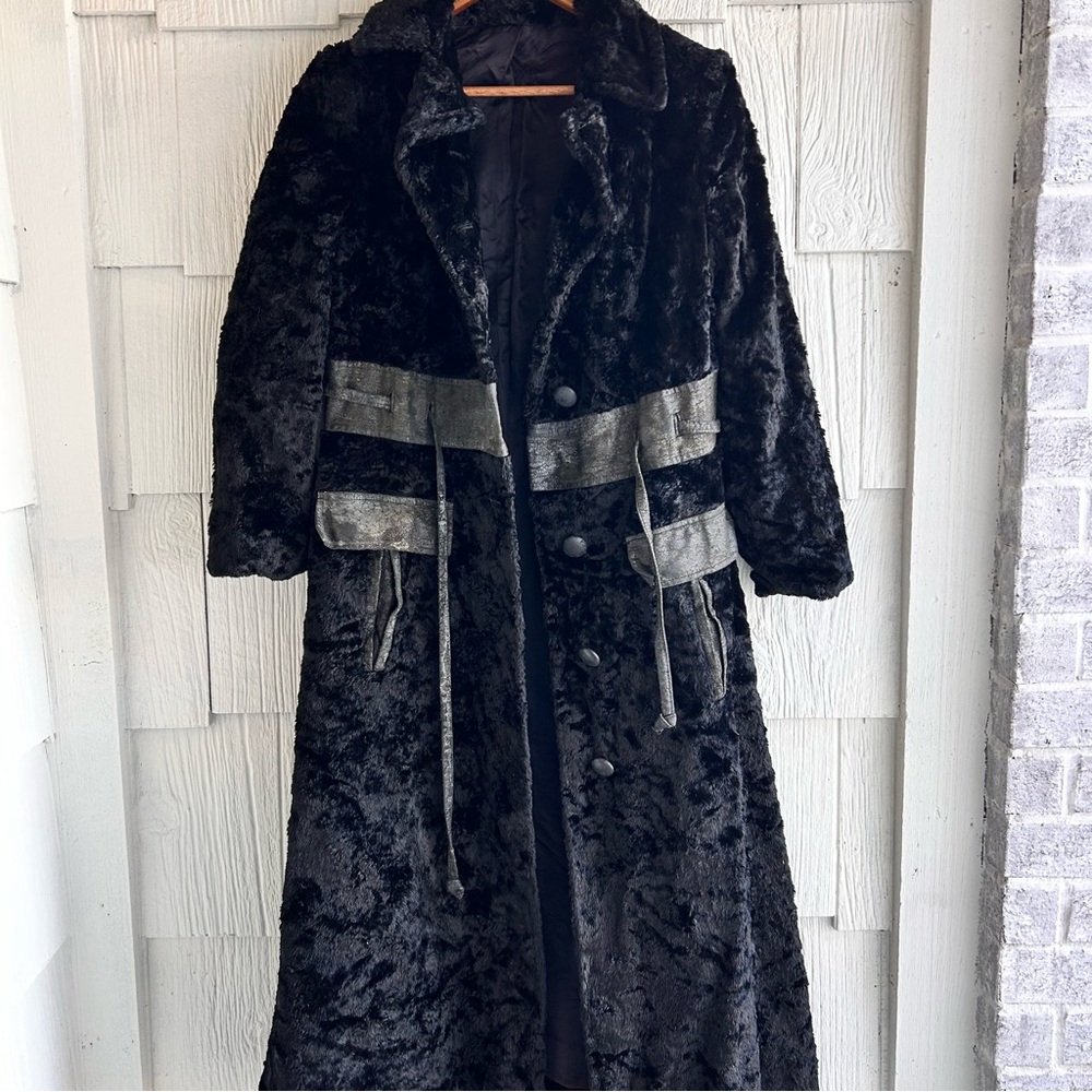 Vintage Juli de Roma faux fur coat - no size tag but fits like a M